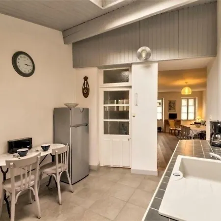 House La Source 1 *